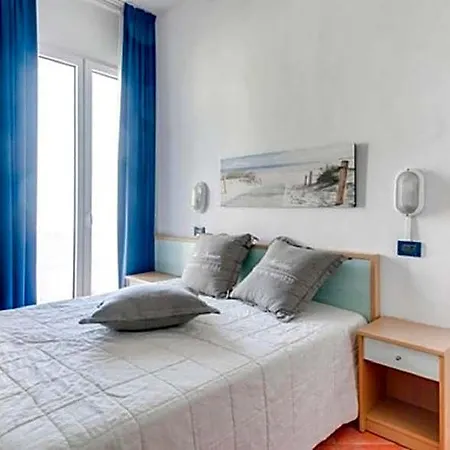 Delfino Hotel 3*